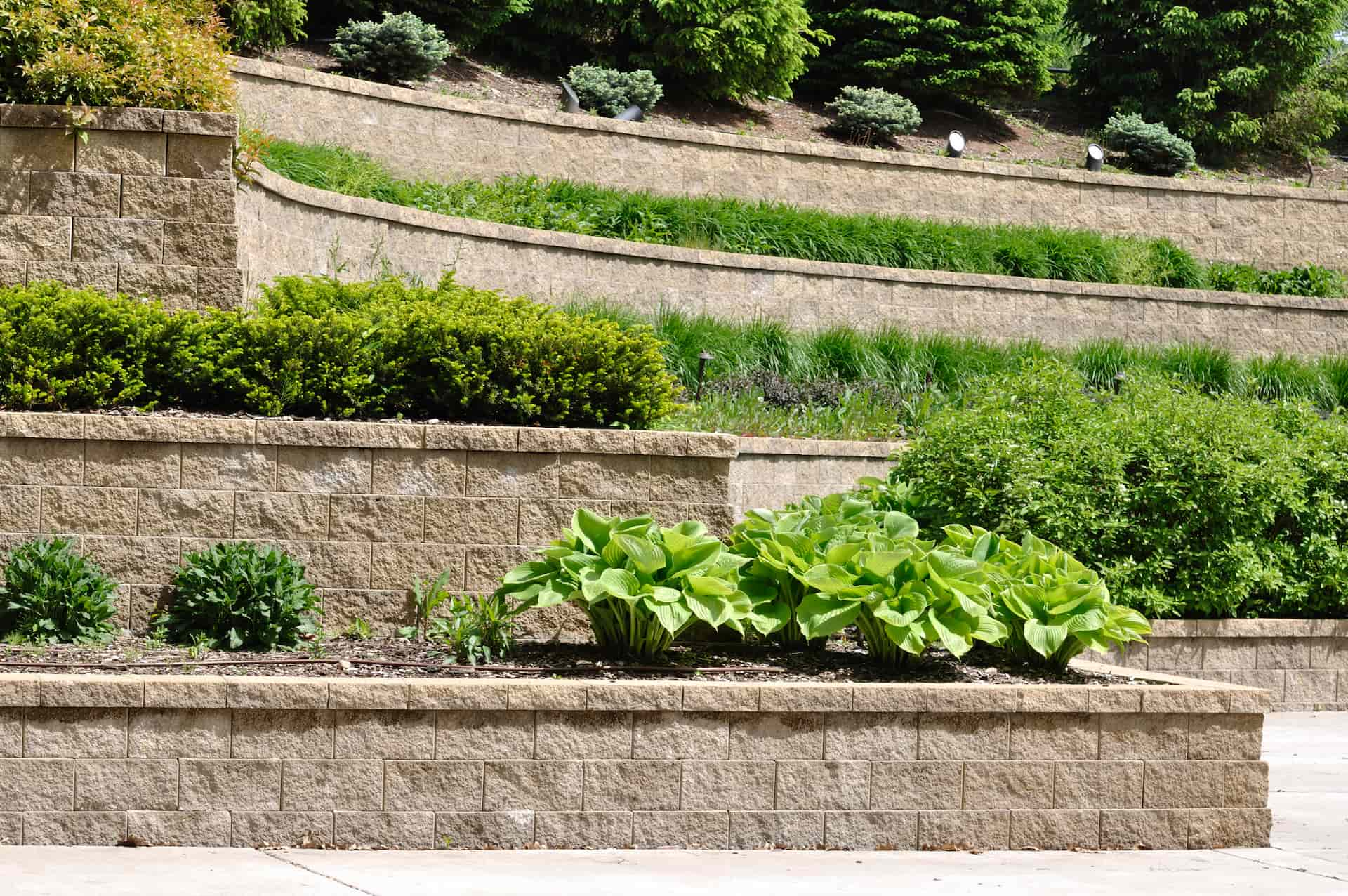 Retaining wall contractors Humberside